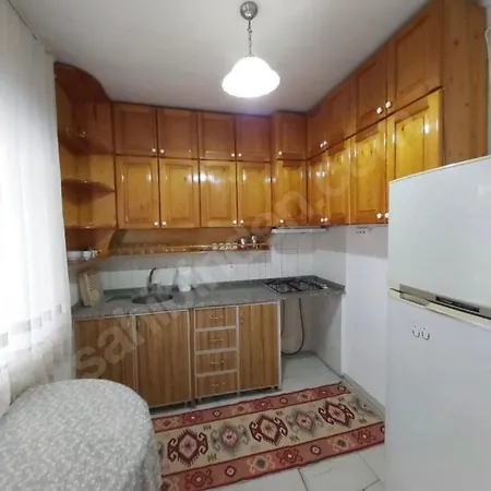 Mustakil Bahceli Ev, 5 Min To Airport *